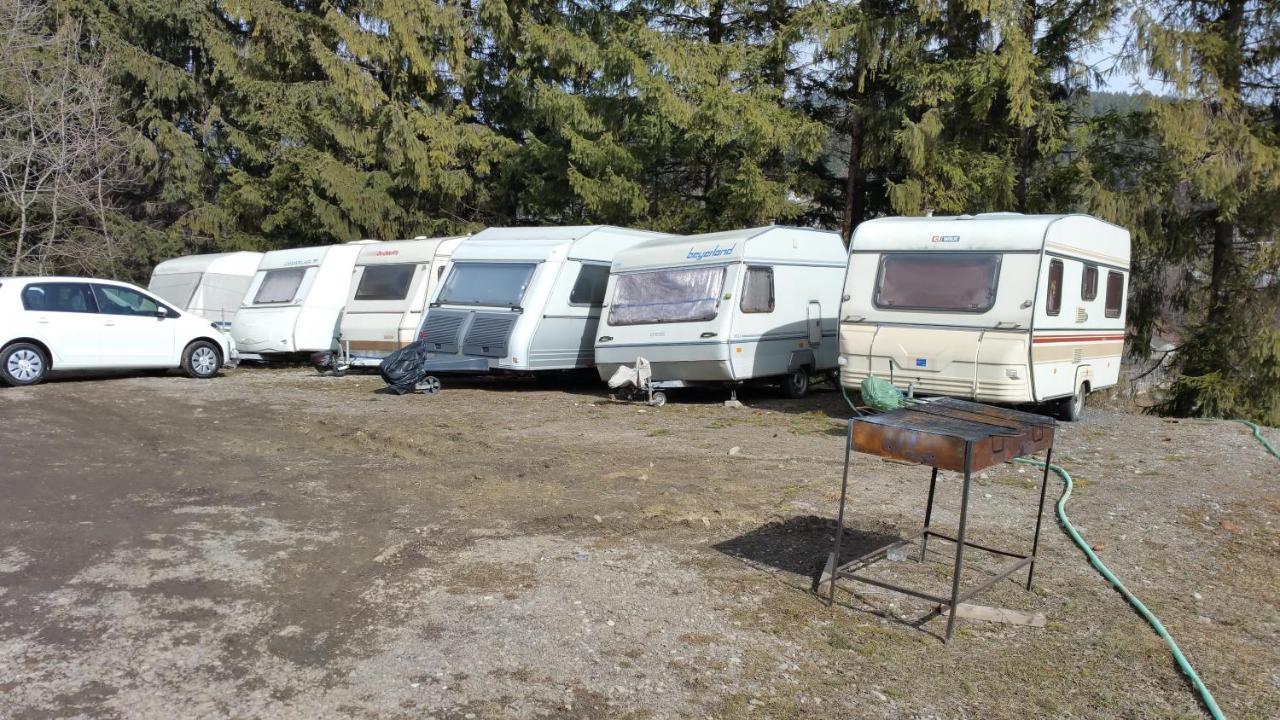 Camping Aviator, Numai Teren, Campare Pentru Rulote Autorulote Personale, Campingul Nu Are Rulote !!! Буштени Экстерьер фото