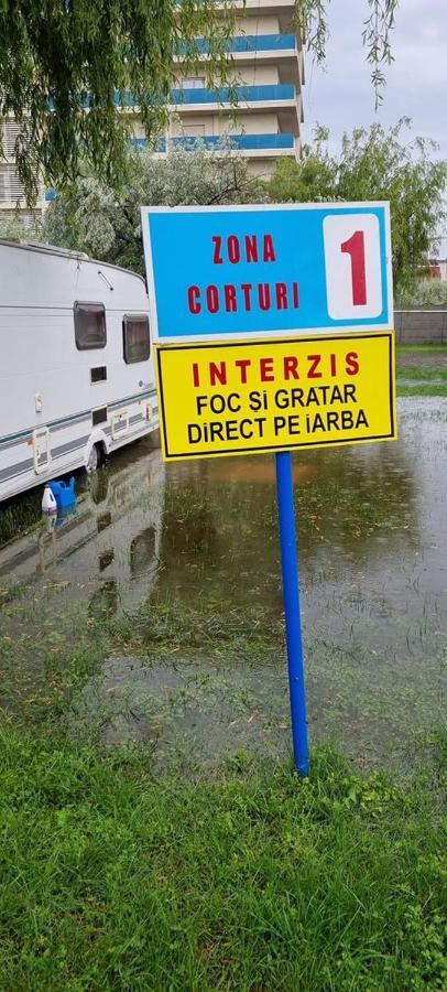 Camping Aviator, Numai Teren, Campare Pentru Rulote Autorulote Personale, Campingul Nu Are Rulote !!! Буштени Экстерьер фото